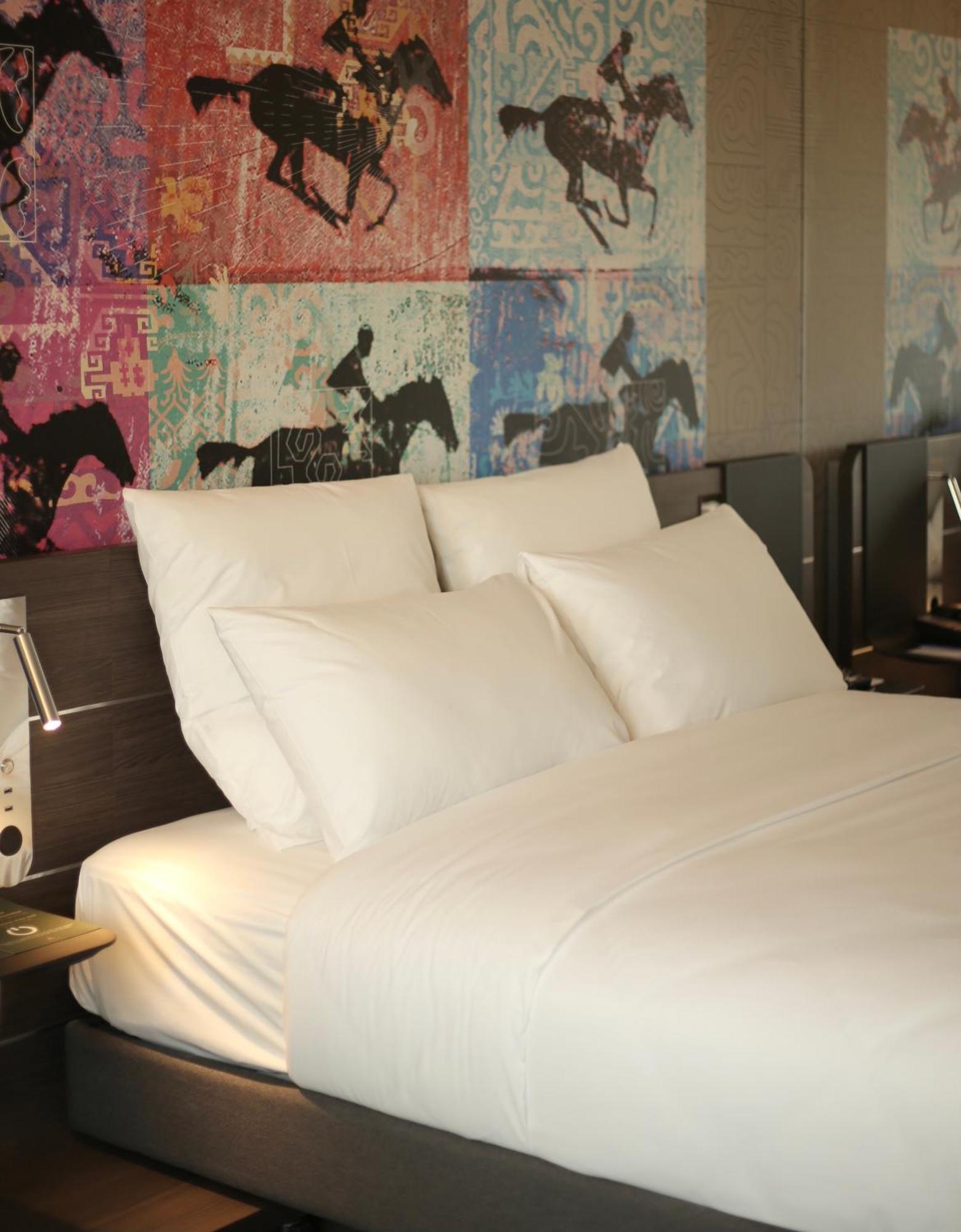 Novotel Bishkek City Center Esterno foto