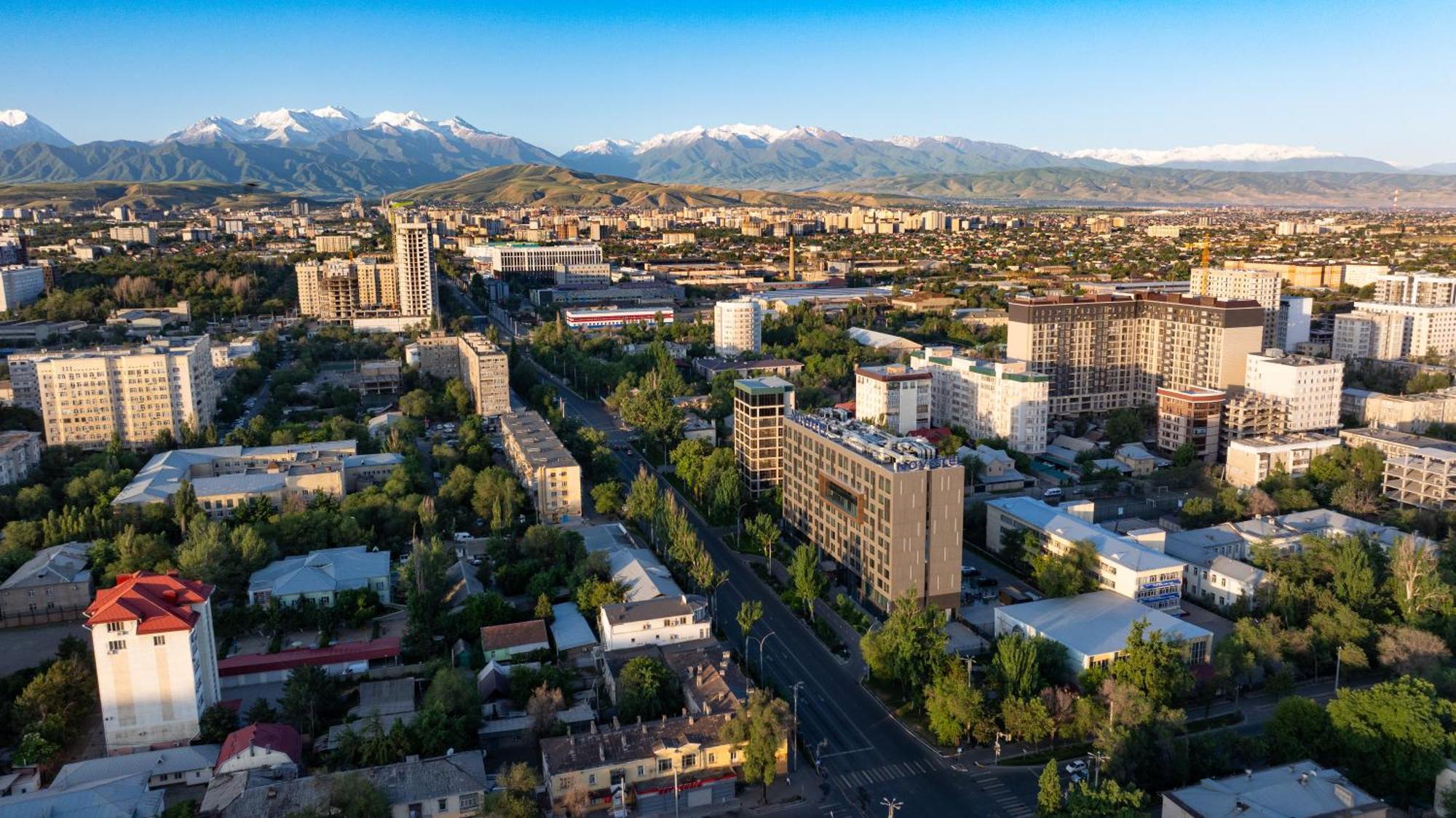 Novotel Bishkek City Center Esterno foto